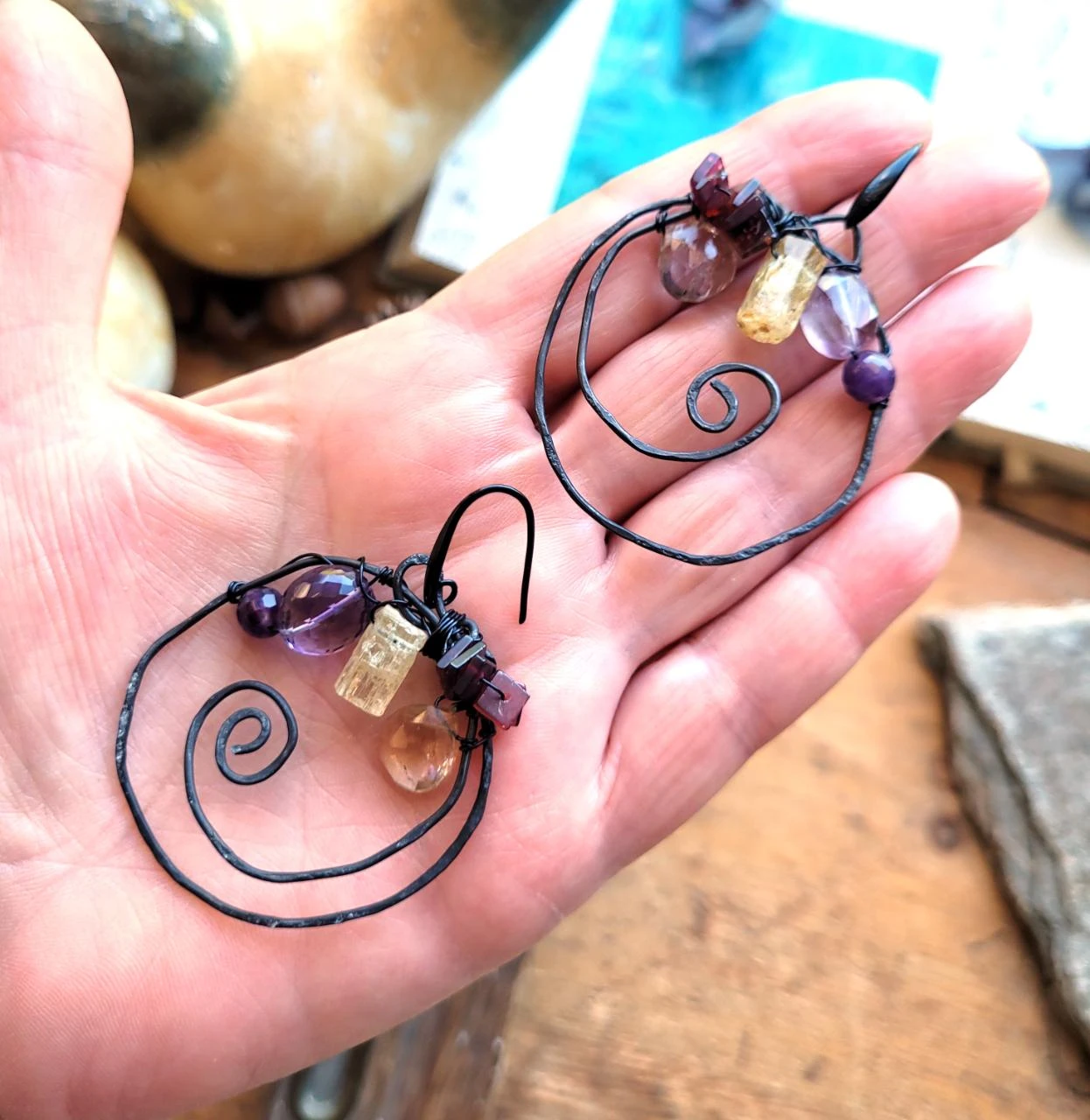 Asymmetric baroque hoop-style earrings with fine stones.. – photo 4